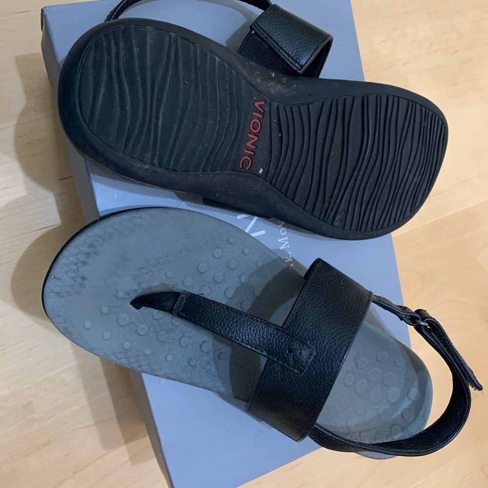 Vionic Walking Sandals - black Size 7 ankle strap orthotic